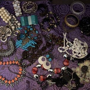 Bundle for @katmatangos